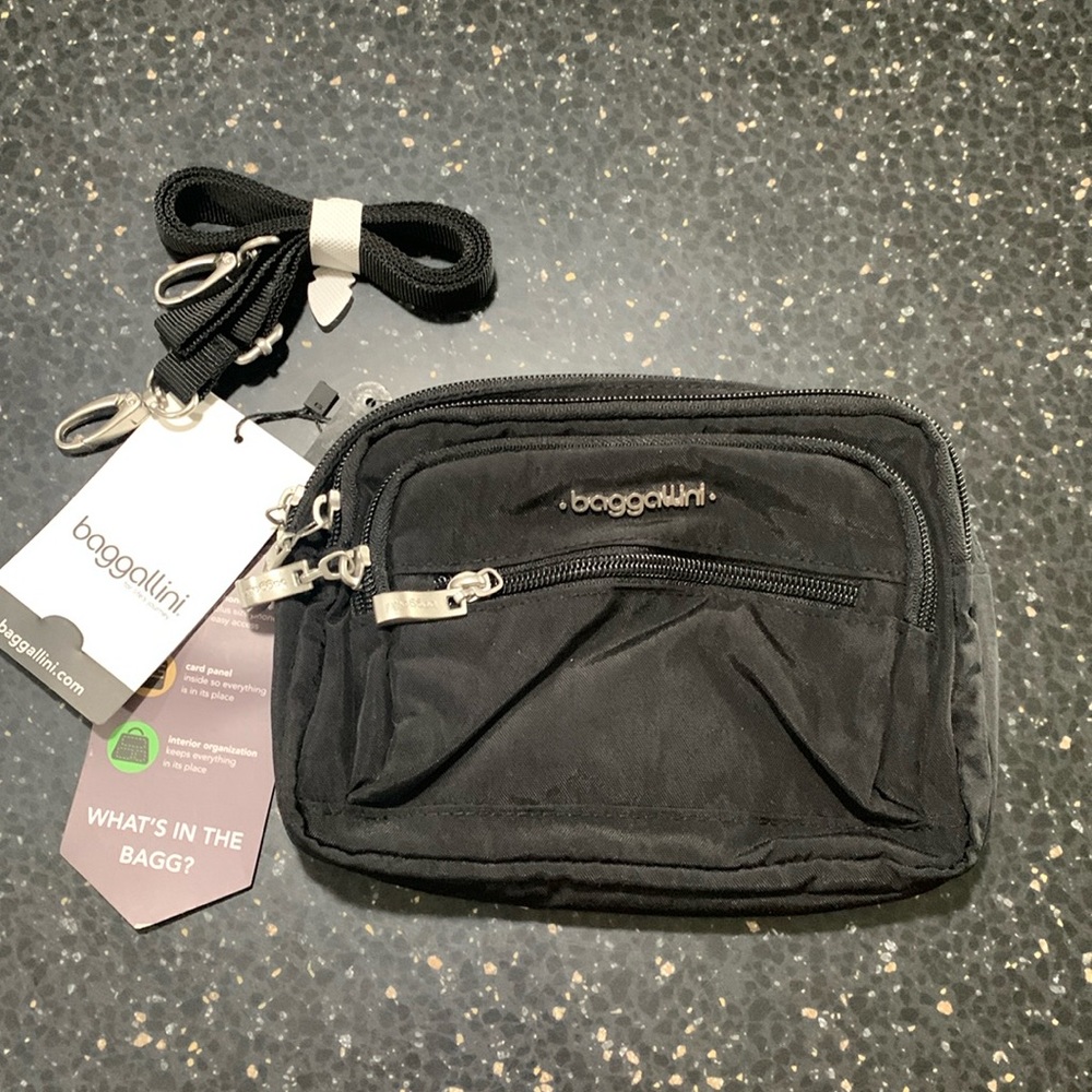 Baggallini Triple Zip Bag NWT
